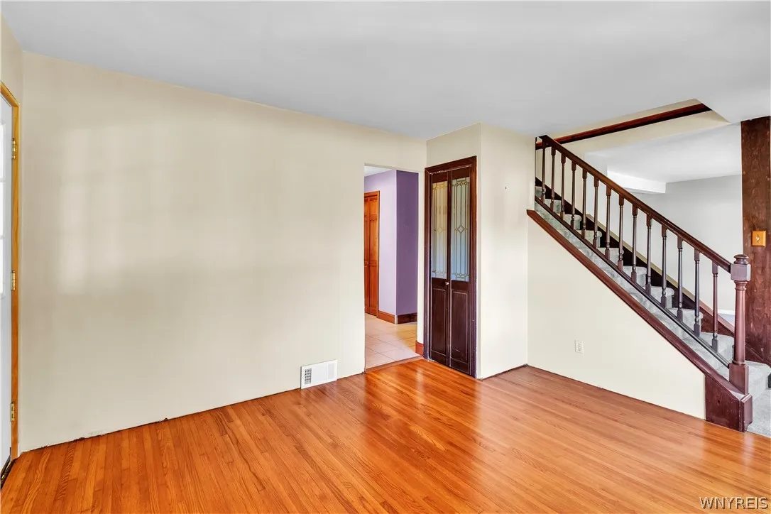 5907 Dover Road, Hamburg, New York 14085, Hamburg, New York 14085, 3 Bedroom Bedrooms, 8 Room Rooms,2 BathroomBathrooms,Residential,For Sale,5907 Dover Road, Hamburg, New York 14085,0,B1723555