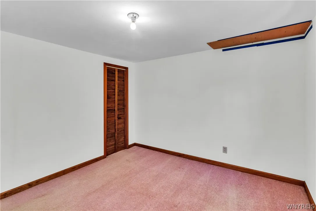 5907 Dover Road, Hamburg, New York 14085, Hamburg, New York 14085, 3 Bedroom Bedrooms, 8 Room Rooms,2 BathroomBathrooms,Residential,For Sale,5907 Dover Road, Hamburg, New York 14085,0,B1723555