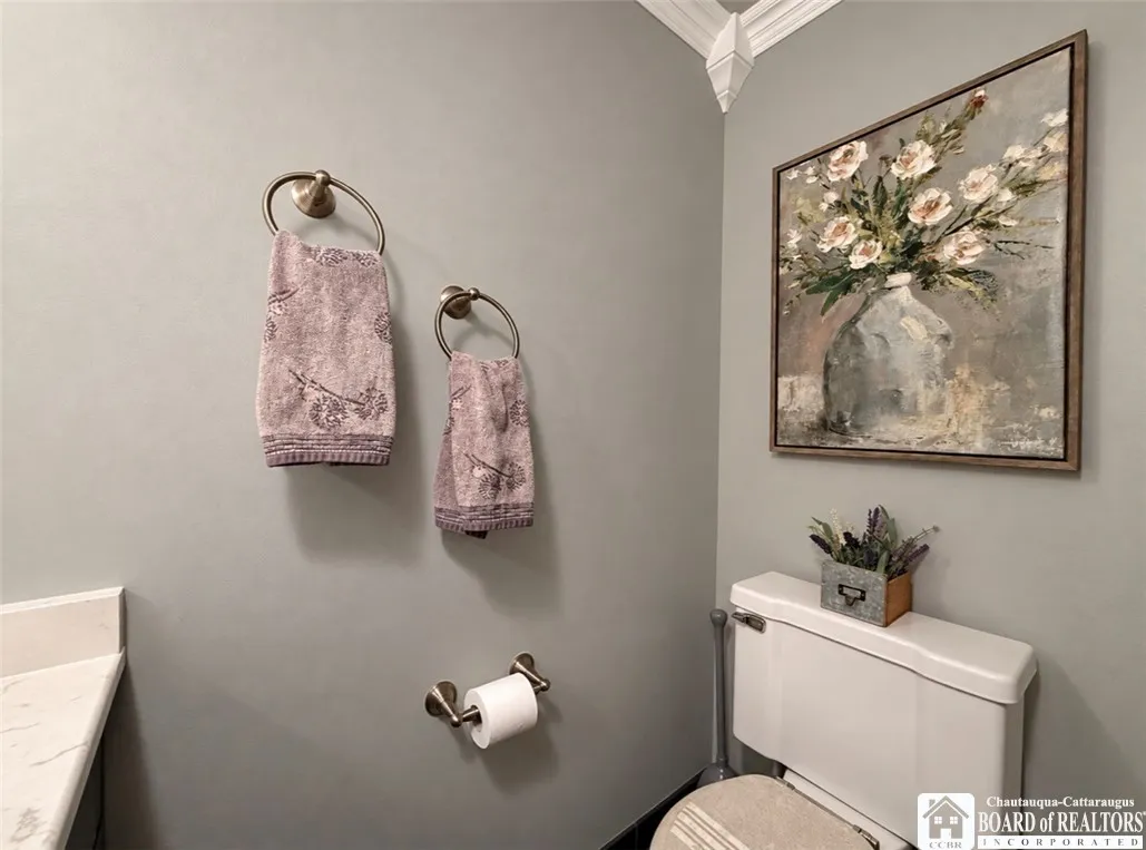 158 Stepping Stone Lane, Orchard Park, New York 14, Orchard Park, New York 14127, 3 Bedroom Bedrooms, 8 Room Rooms,1 BathroomBathrooms,Residential,For Sale,158 Stepping Stone Lane, Orchard Park, New York 14,0,R1723467