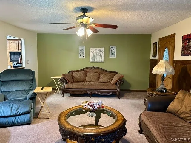 5791 Elmhurst Road, Hamburg, New York 14085, Hamburg, New York 14085, 3 Bedroom Bedrooms, 8 Room Rooms,2 BathroomBathrooms,Residential,For Sale,5791 Elmhurst Road, Hamburg, New York 14085,0,B1723762