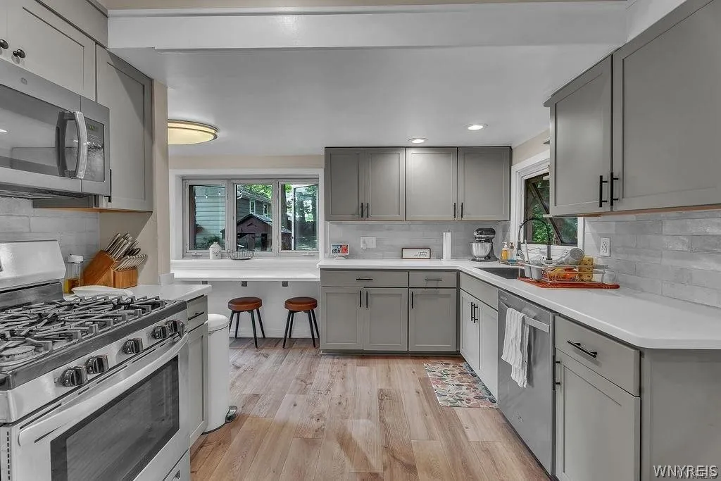 4715 Clark Street, Hamburg, New York 14075, Hamburg, New York 14075, 3 Bedroom Bedrooms, 6 Room Rooms,1 BathroomBathrooms,Residential,For Sale,4715 Clark Street, Hamburg, New York 14075,0,B1723983