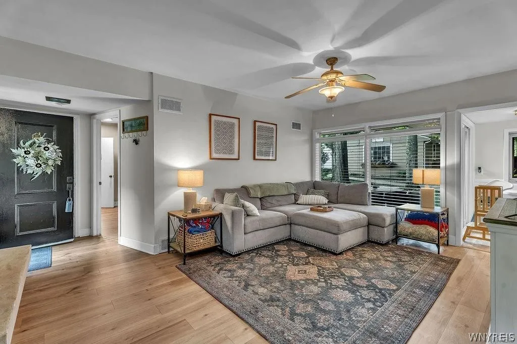 4715 Clark Street, Hamburg, New York 14075, Hamburg, New York 14075, 3 Bedroom Bedrooms, 6 Room Rooms,1 BathroomBathrooms,Residential,For Sale,4715 Clark Street, Hamburg, New York 14075,0,B1723983