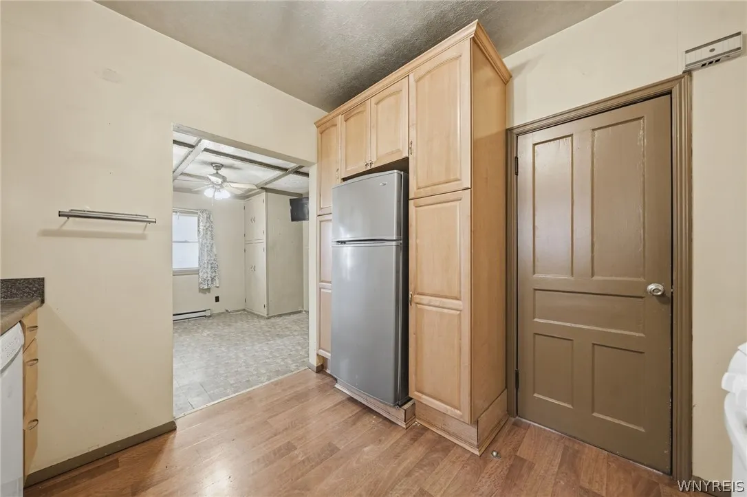 43 West Hazeltine Avenue, Tonawanda, New York 1421, Tonawanda, New York 14217, 4 Bedroom Bedrooms, 10 Room Rooms,2 BathroomBathrooms,Residential,For Sale,43 West Hazeltine Avenue, Tonawanda, New York 1421,0,B1723779