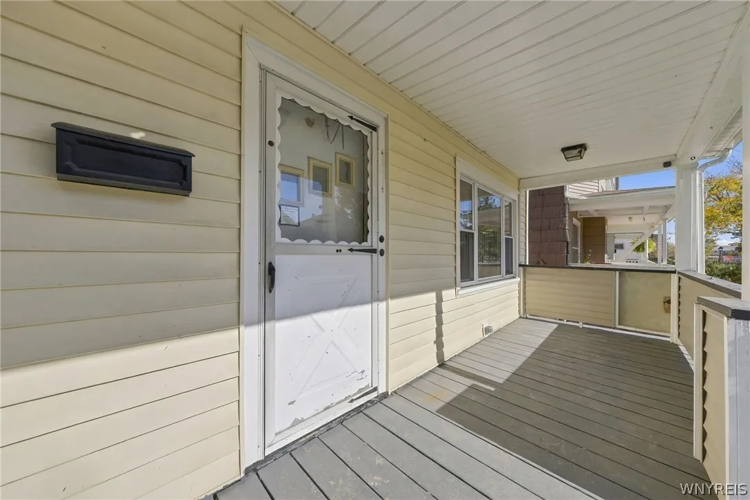 43 West Hazeltine Avenue, Tonawanda, New York 1421, Tonawanda, New York 14217, 4 Bedroom Bedrooms, 10 Room Rooms,2 BathroomBathrooms,Residential,For Sale,43 West Hazeltine Avenue, Tonawanda, New York 1421,0,B1723779
