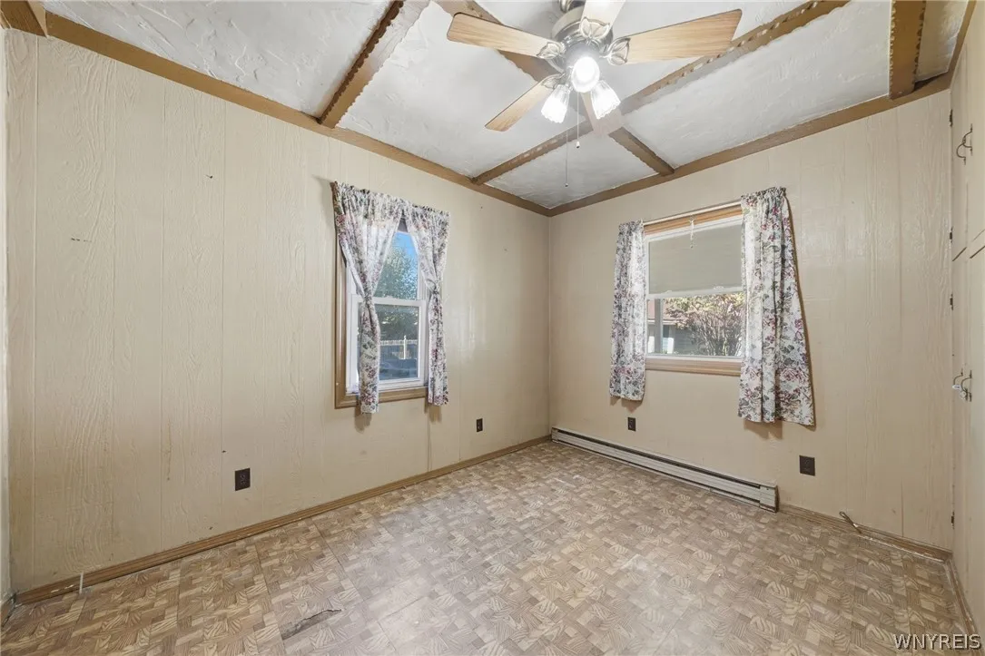 43 West Hazeltine Avenue, Tonawanda, New York 1421, Tonawanda, New York 14217, 4 Bedroom Bedrooms, 10 Room Rooms,2 BathroomBathrooms,Residential,For Sale,43 West Hazeltine Avenue, Tonawanda, New York 1421,0,B1723779