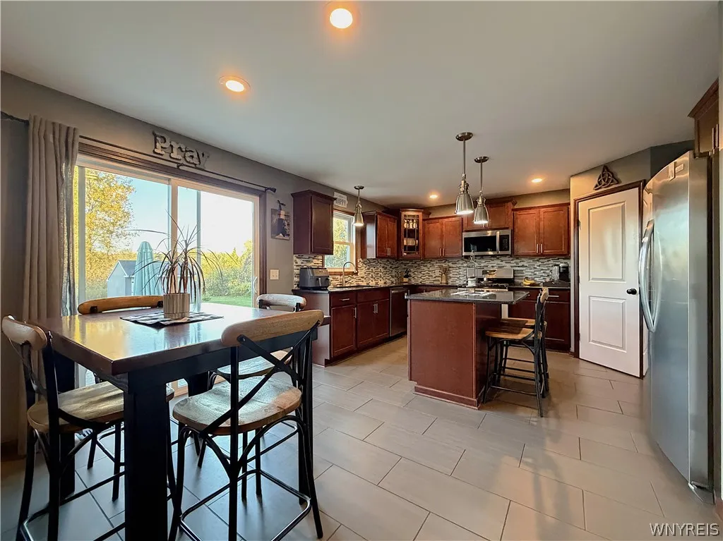 3628 Old Lakeview Road, Hamburg, New York 14075, Hamburg, New York 14075, 3 Bedroom Bedrooms, 9 Room Rooms,2 BathroomBathrooms,Residential,For Sale,3628 Old Lakeview Road, Hamburg, New York 14075,0,B1723969