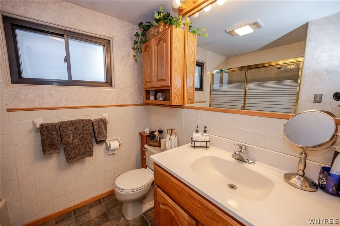 91 Glencove Road, Tonawanda, New York 14223, Tonawanda, New York 14223, 3 Bedroom Bedrooms, 7 Room Rooms,2 BathroomBathrooms,Residential,For Sale,91 Glencove Road, Tonawanda, New York 14223,0,B1724089