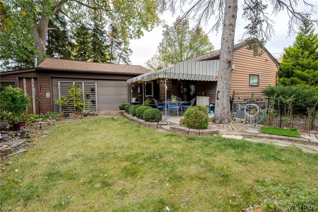91 Glencove Road, Tonawanda, New York 14223, Tonawanda, New York 14223, 3 Bedroom Bedrooms, 7 Room Rooms,2 BathroomBathrooms,Residential,For Sale,91 Glencove Road, Tonawanda, New York 14223,0,B1724089