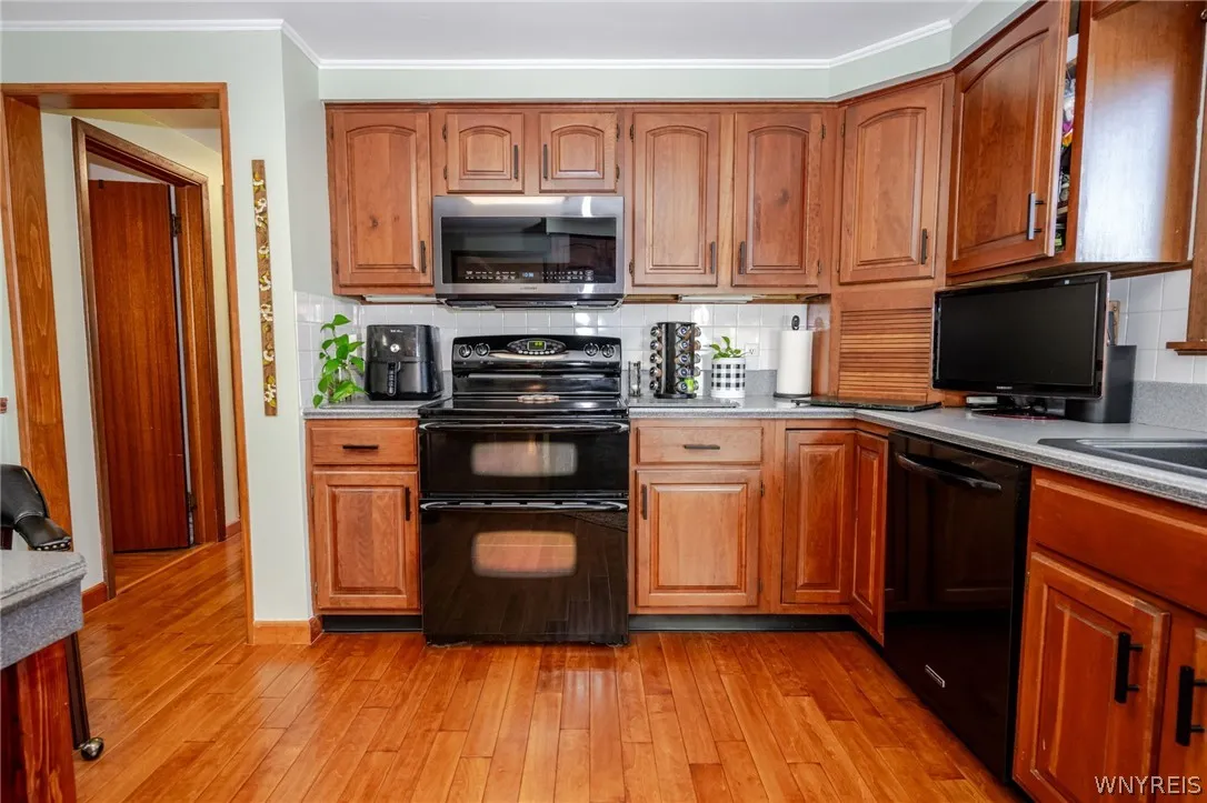91 Glencove Road, Tonawanda, New York 14223, Tonawanda, New York 14223, 3 Bedroom Bedrooms, 7 Room Rooms,2 BathroomBathrooms,Residential,For Sale,91 Glencove Road, Tonawanda, New York 14223,0,B1724089