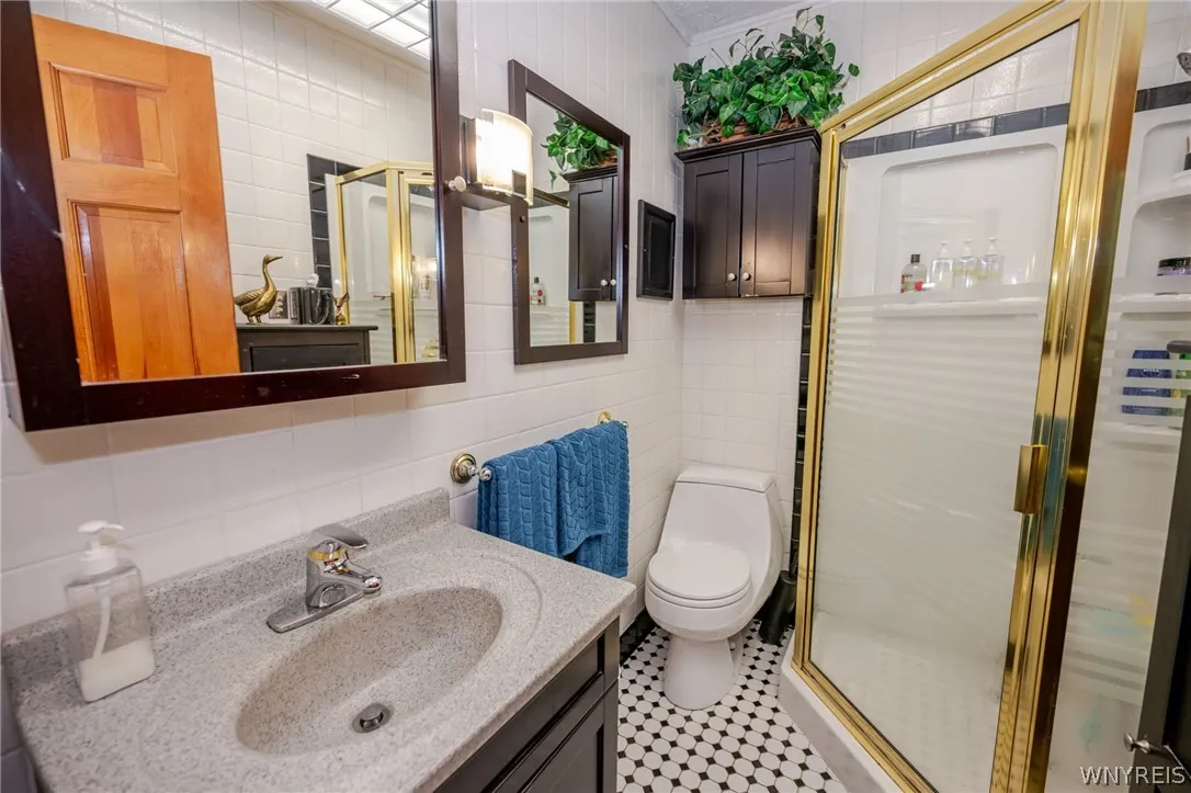 91 Glencove Road, Tonawanda, New York 14223, Tonawanda, New York 14223, 3 Bedroom Bedrooms, 7 Room Rooms,2 BathroomBathrooms,Residential,For Sale,91 Glencove Road, Tonawanda, New York 14223,0,B1724089