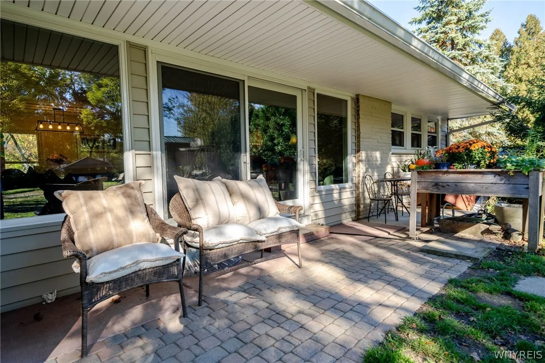 6775 Jewett Holmwood Road, Orchard Park, New York, Orchard Park, New York 14127, 3 Bedroom Bedrooms, 7 Room Rooms,1 BathroomBathrooms,Residential,For Sale,6775 Jewett Holmwood Road, Orchard Park, New York ,0,B1723773