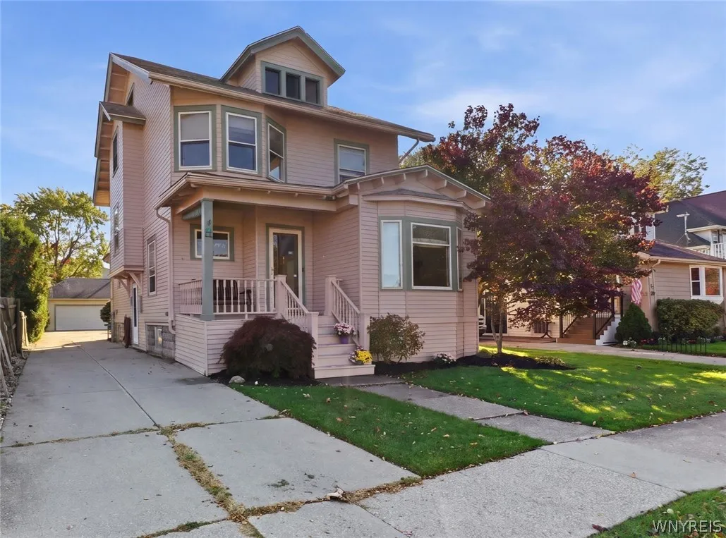 14 Kinsey Avenue, Tonawanda, New York 14217, Tonawanda, New York 14217, 4 Bedroom Bedrooms, 9 Room Rooms,2 BathroomBathrooms,Residential,For Sale,14 Kinsey Avenue, Tonawanda, New York 14217,0,B1724163