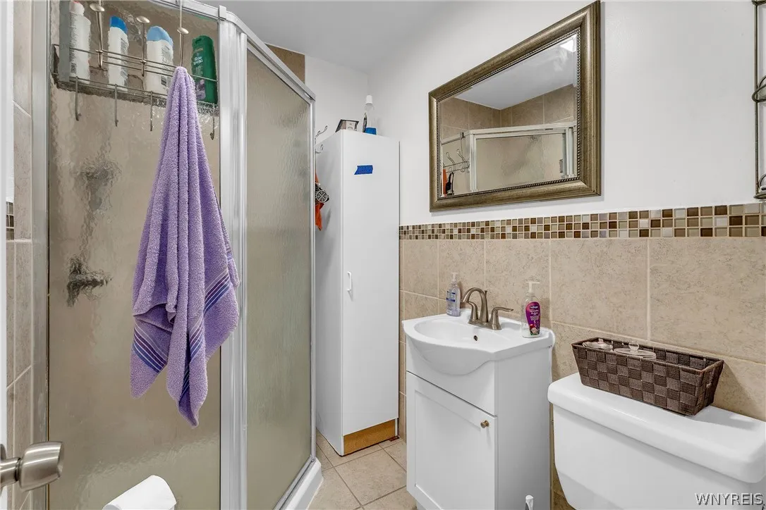 16 Bellah Place 10, Tonawanda, New York 14150, Tonawanda, New York 14150, 5 Bedroom Bedrooms, ,2 BathroomBathrooms,Residential,For Sale,16 Bellah Place 10, Tonawanda, New York 14150,0,B1723715