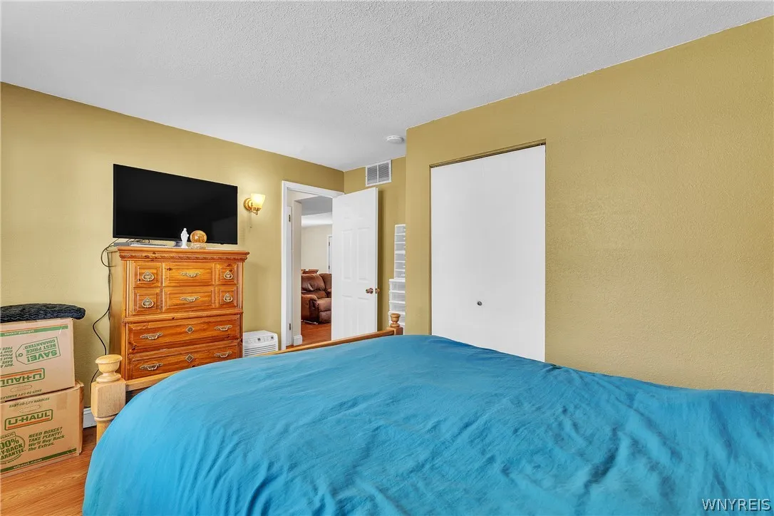 16 Bellah Place 10, Tonawanda, New York 14150, Tonawanda, New York 14150, 5 Bedroom Bedrooms, ,2 BathroomBathrooms,Residential,For Sale,16 Bellah Place 10, Tonawanda, New York 14150,0,B1723715