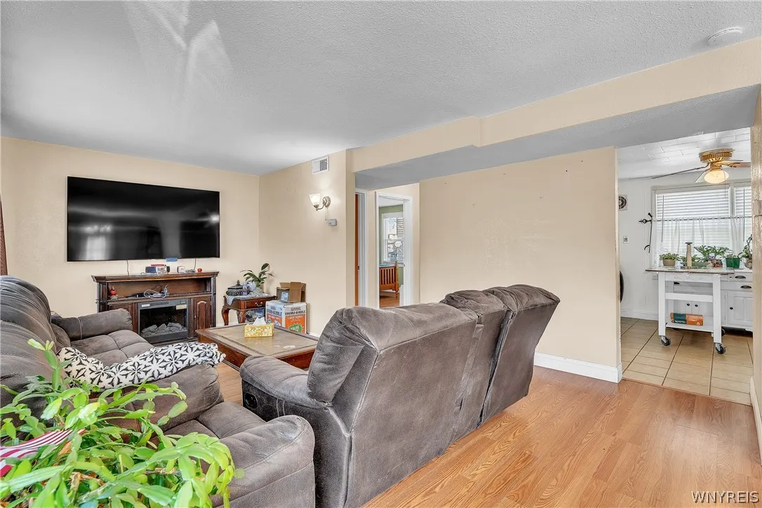 16 Bellah Place 10, Tonawanda, New York 14150, Tonawanda, New York 14150, 5 Bedroom Bedrooms, ,2 BathroomBathrooms,Residential,For Sale,16 Bellah Place 10, Tonawanda, New York 14150,0,B1723715