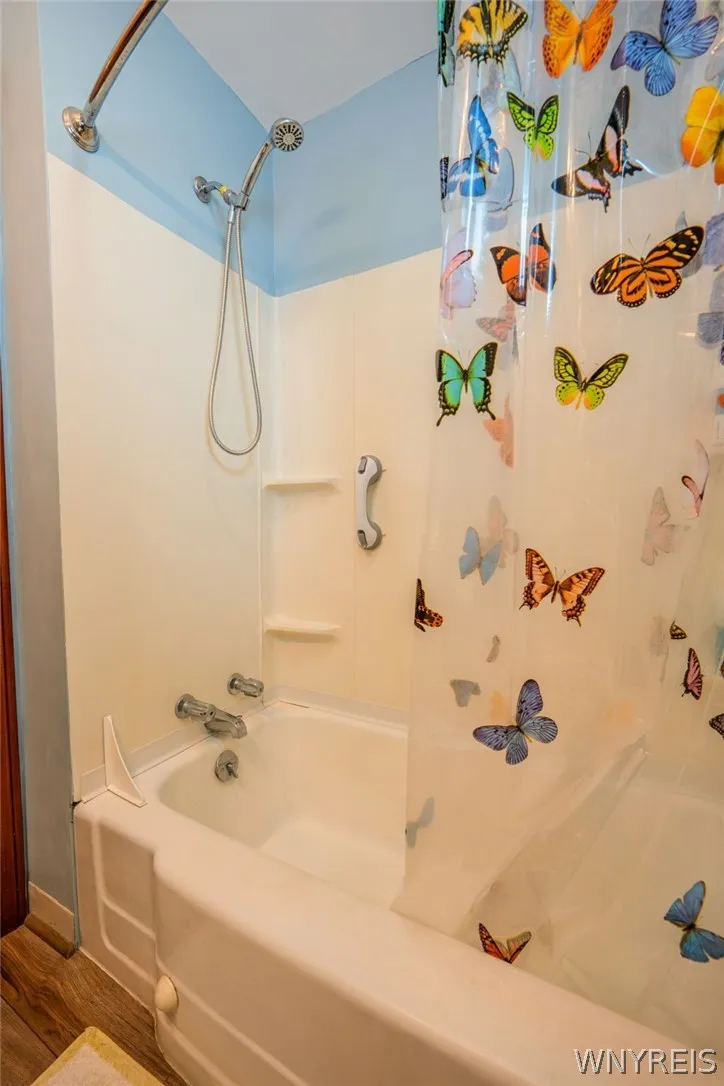 4122 Jarvis Street, Hamburg, New York 14219, Hamburg, New York 14219, 2 Bedroom Bedrooms, 4 Room Rooms,1 BathroomBathrooms,Residential,For Sale,4122 Jarvis Street, Hamburg, New York 14219,0,B1723930