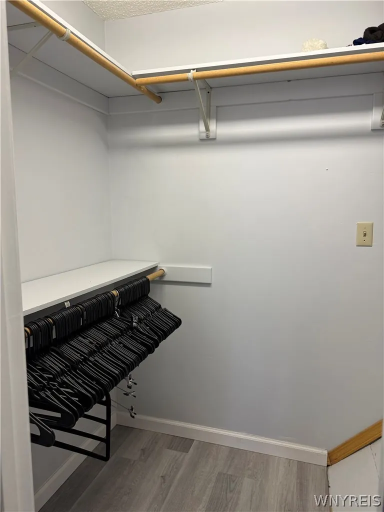 1031 Castlebar Drive, North Tonawanda, New York 14, North Tonawanda, New York 14120, 2 Bedroom Bedrooms, 7 Room Rooms,2 BathroomBathrooms,Residential Lease,For Rent,1031 Castlebar Drive, North Tonawanda, New York 14,0,B1723545