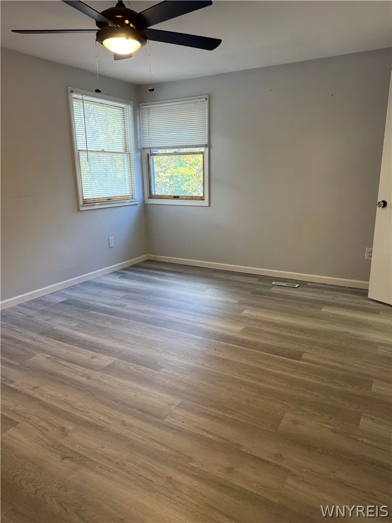 1031 Castlebar Drive, North Tonawanda, New York 14, North Tonawanda, New York 14120, 2 Bedroom Bedrooms, 7 Room Rooms,2 BathroomBathrooms,Residential Lease,For Rent,1031 Castlebar Drive, North Tonawanda, New York 14,0,B1723545
