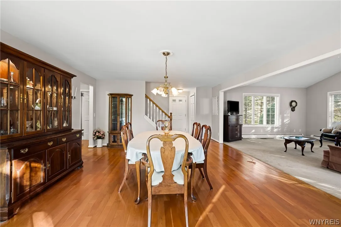 Formal dining room