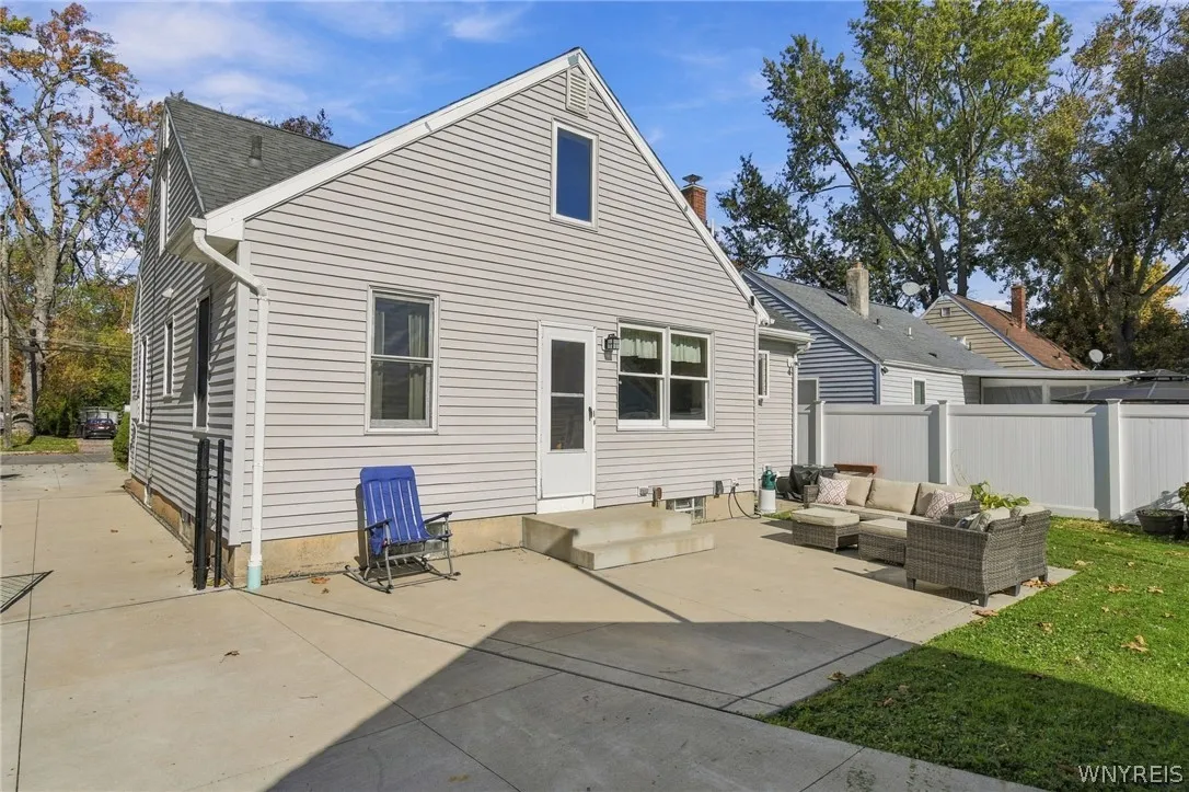 191 Rumbold Ave, North Tonawanda, New York 14120, North Tonawanda, New York 14120, 3 Bedroom Bedrooms, 5 Room Rooms,1 BathroomBathrooms,Residential,For Sale,191 Rumbold Ave, North Tonawanda, New York 14120,0,B1724282