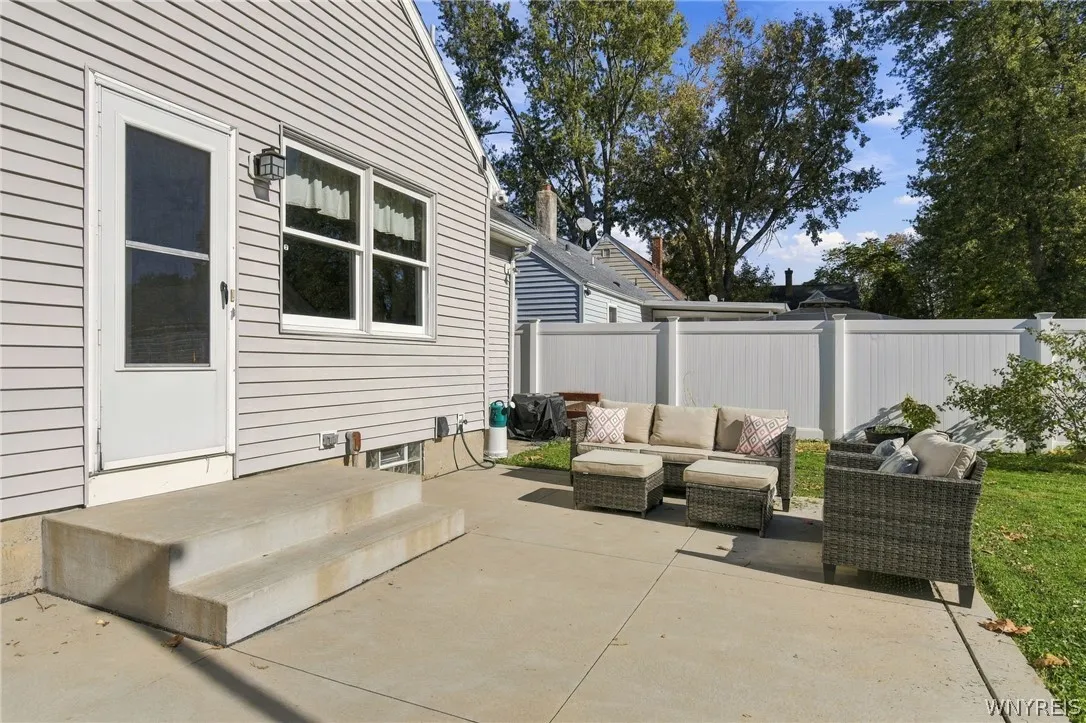 191 Rumbold Ave, North Tonawanda, New York 14120, North Tonawanda, New York 14120, 3 Bedroom Bedrooms, 5 Room Rooms,1 BathroomBathrooms,Residential,For Sale,191 Rumbold Ave, North Tonawanda, New York 14120,0,B1724282
