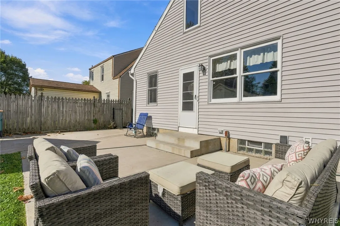191 Rumbold Ave, North Tonawanda, New York 14120, North Tonawanda, New York 14120, 3 Bedroom Bedrooms, 5 Room Rooms,1 BathroomBathrooms,Residential,For Sale,191 Rumbold Ave, North Tonawanda, New York 14120,0,B1724282