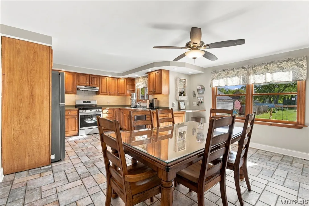 191 Rumbold Ave, North Tonawanda, New York 14120, North Tonawanda, New York 14120, 3 Bedroom Bedrooms, 5 Room Rooms,1 BathroomBathrooms,Residential,For Sale,191 Rumbold Ave, North Tonawanda, New York 14120,0,B1724282
