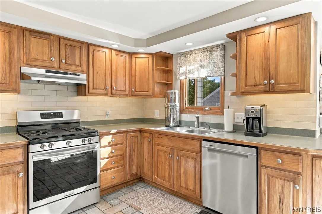 191 Rumbold Ave, North Tonawanda, New York 14120, North Tonawanda, New York 14120, 3 Bedroom Bedrooms, 5 Room Rooms,1 BathroomBathrooms,Residential,For Sale,191 Rumbold Ave, North Tonawanda, New York 14120,0,B1724282