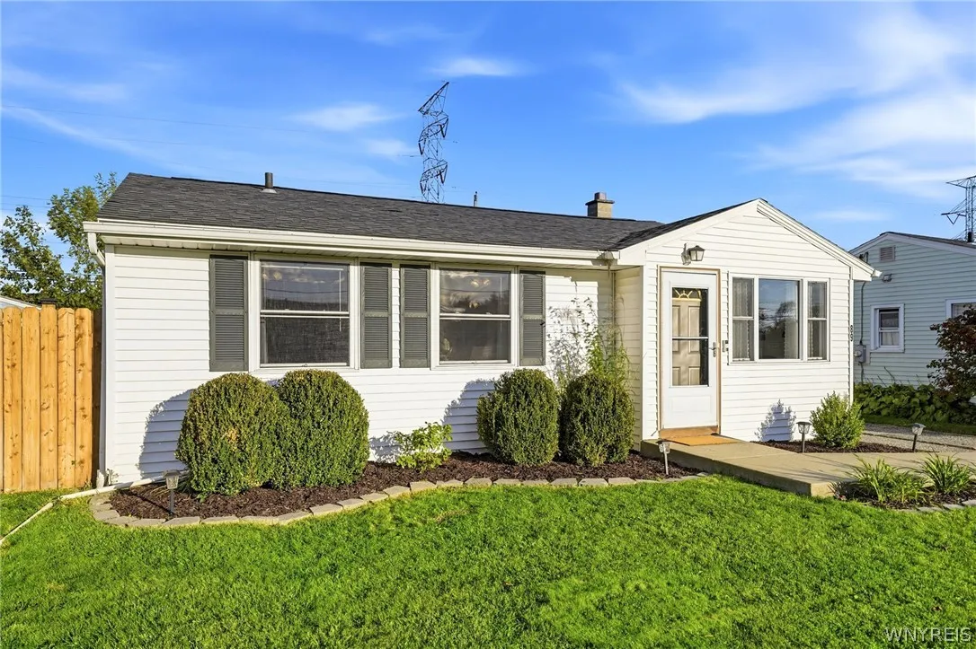 89 Wheaton Drive, Cheektowaga, New York 14225, Cheektowaga, New York 14225, 3 Bedroom Bedrooms, 6 Room Rooms,1 BathroomBathrooms,Residential,For Sale,89 Wheaton Drive, Cheektowaga, New York 14225,0,B1723995