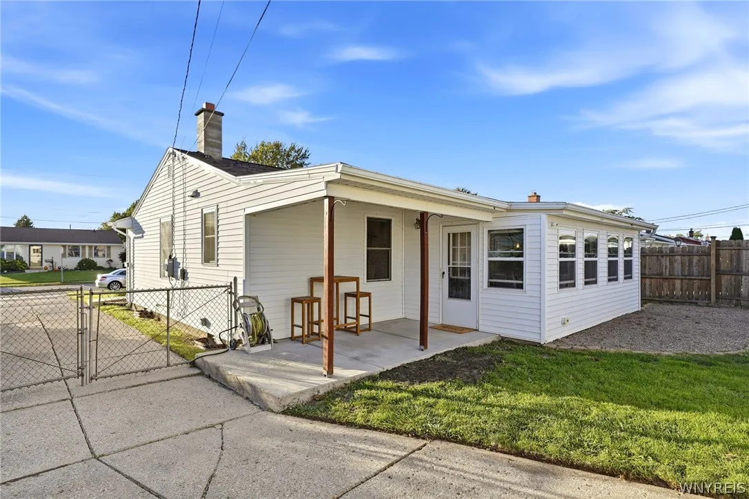89 Wheaton Drive, Cheektowaga, New York 14225, Cheektowaga, New York 14225, 3 Bedroom Bedrooms, 6 Room Rooms,1 BathroomBathrooms,Residential,For Sale,89 Wheaton Drive, Cheektowaga, New York 14225,0,B1723995