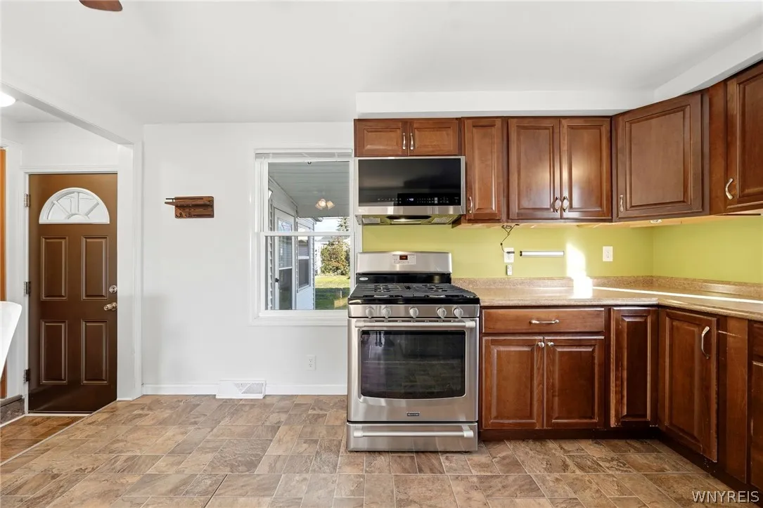 89 Wheaton Drive, Cheektowaga, New York 14225, Cheektowaga, New York 14225, 3 Bedroom Bedrooms, 6 Room Rooms,1 BathroomBathrooms,Residential,For Sale,89 Wheaton Drive, Cheektowaga, New York 14225,0,B1723995