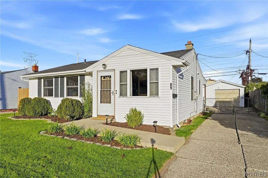 89 Wheaton Drive, Cheektowaga, New York 14225, Cheektowaga, New York 14225, 3 Bedroom Bedrooms, 6 Room Rooms,1 BathroomBathrooms,Residential,For Sale,89 Wheaton Drive, Cheektowaga, New York 14225,0,B1723995