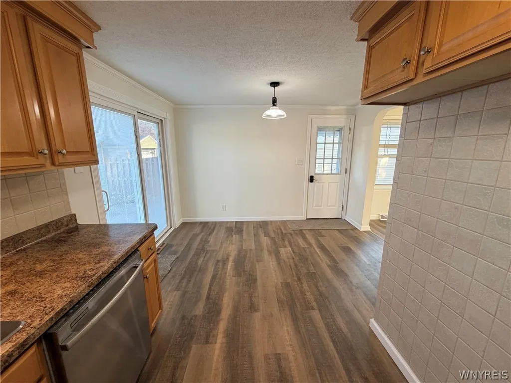 136 Cleveland Drive, Tonawanda, New York 14223, Tonawanda, New York 14223, 3 Bedroom Bedrooms, 7 Room Rooms,1 BathroomBathrooms,Residential,For Sale,136 Cleveland Drive, Tonawanda, New York 14223,0,B1724269
