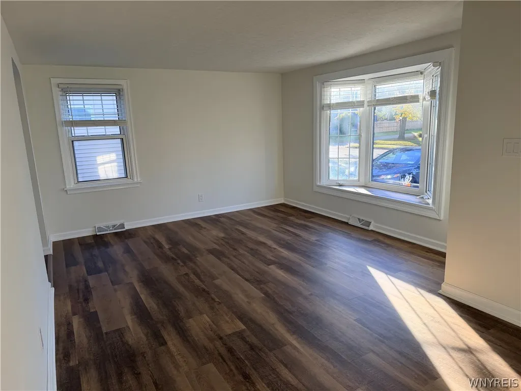 136 Cleveland Drive, Tonawanda, New York 14223, Tonawanda, New York 14223, 3 Bedroom Bedrooms, 7 Room Rooms,1 BathroomBathrooms,Residential,For Sale,136 Cleveland Drive, Tonawanda, New York 14223,0,B1724269