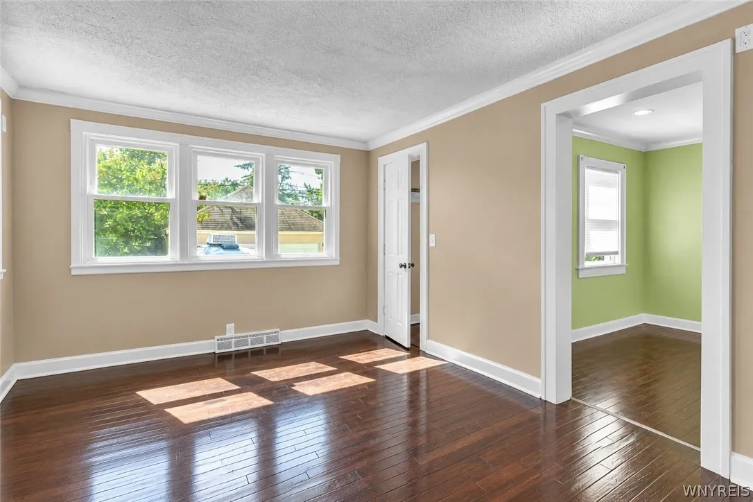 116 Palmer Avenue, Tonawanda, New York 14217, Tonawanda, New York 14217, 3 Bedroom Bedrooms, 7 Room Rooms,1 BathroomBathrooms,Residential Lease,For Rent,116 Palmer Avenue, Tonawanda, New York 14217,0,B1724409