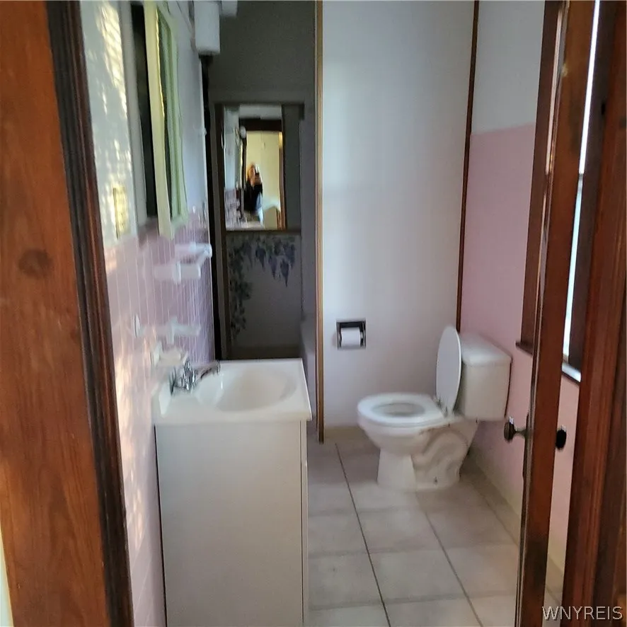 7311 Milestrip Road, Orchard Park, New York 14127, Orchard Park, New York 14127, 4 Bedroom Bedrooms, 12 Room Rooms,3 BathroomBathrooms,Residential,For Sale,7311 Milestrip Road, Orchard Park, New York 14127,0,B1724120