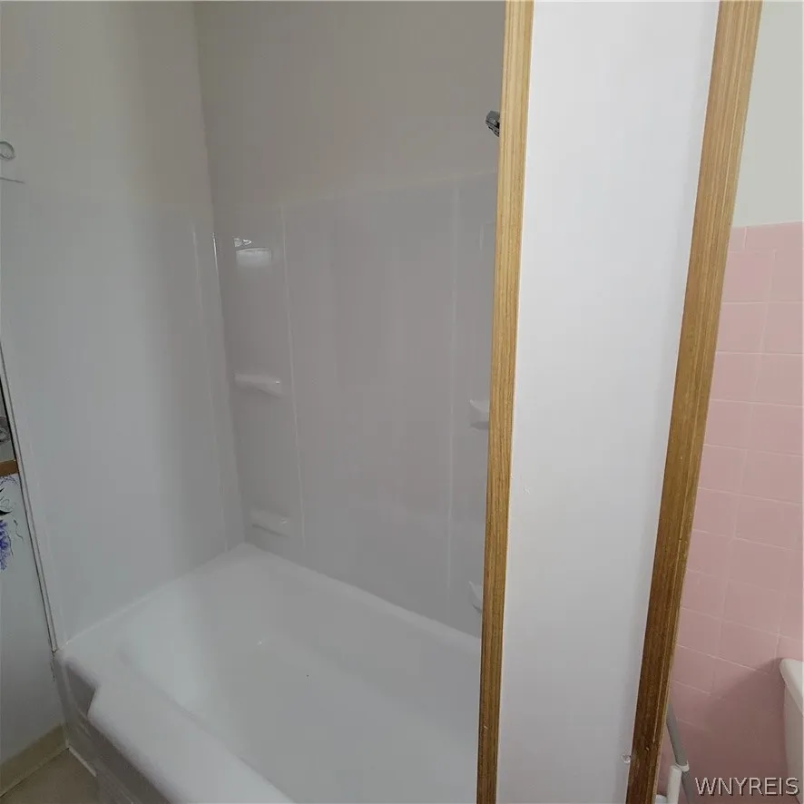7311 Milestrip Road, Orchard Park, New York 14127, Orchard Park, New York 14127, 4 Bedroom Bedrooms, 12 Room Rooms,3 BathroomBathrooms,Residential,For Sale,7311 Milestrip Road, Orchard Park, New York 14127,0,B1724120