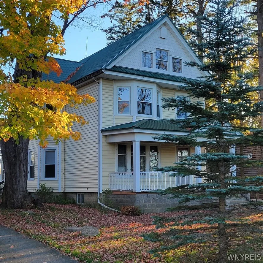 7311 Milestrip Road, Orchard Park, New York 14127, Orchard Park, New York 14127, 4 Bedroom Bedrooms, 12 Room Rooms,3 BathroomBathrooms,Residential,For Sale,7311 Milestrip Road, Orchard Park, New York 14127,0,B1724120