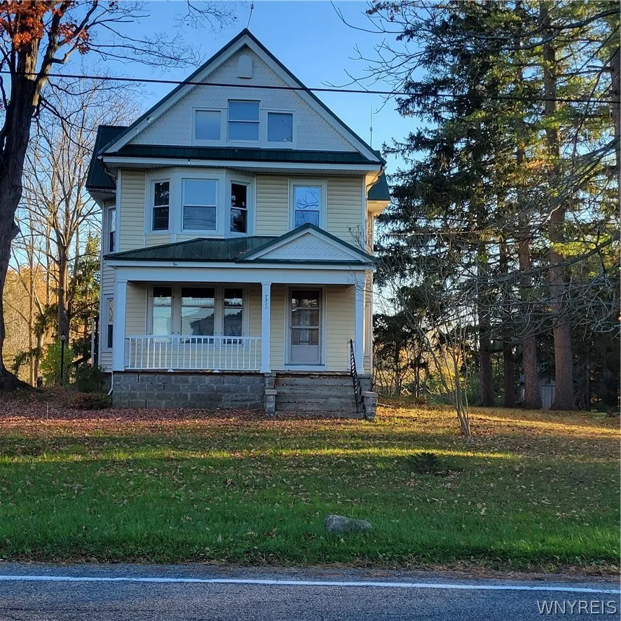 7311 Milestrip Road, Orchard Park, New York 14127, Orchard Park, New York 14127, 4 Bedroom Bedrooms, 12 Room Rooms,3 BathroomBathrooms,Residential,For Sale,7311 Milestrip Road, Orchard Park, New York 14127,0,B1724120