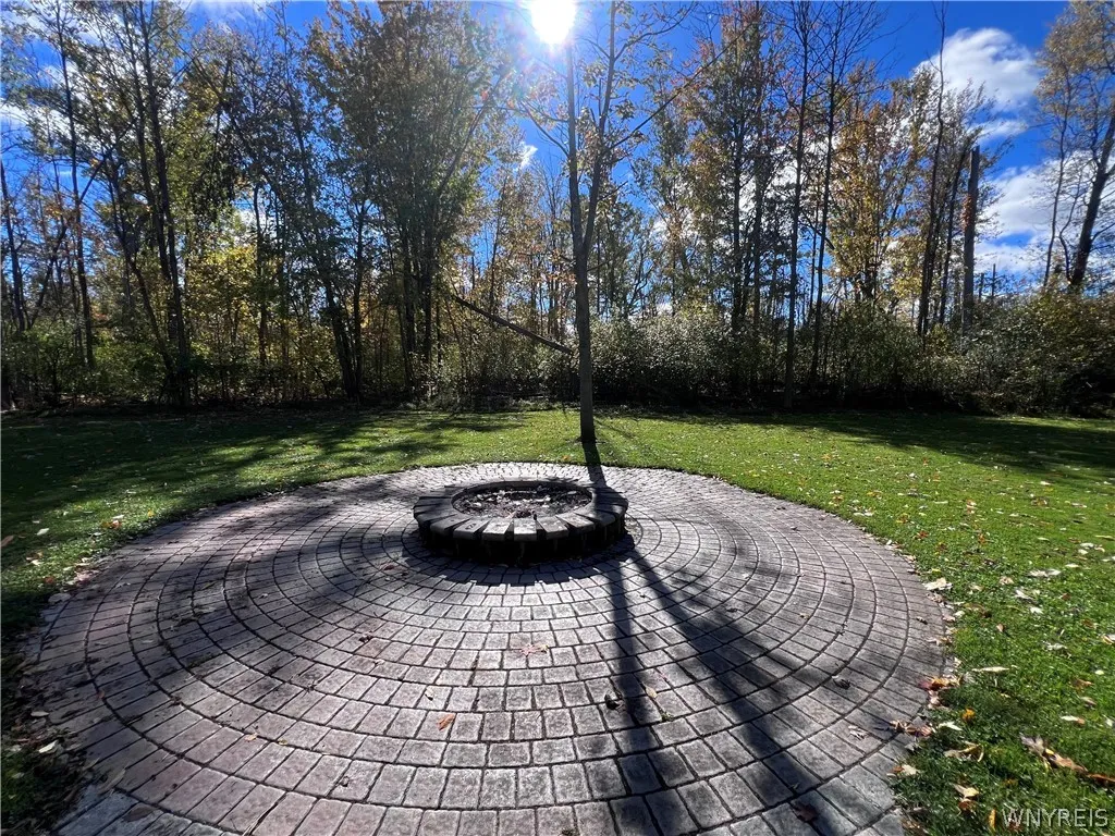 5473 Maelou Drive, Hamburg, New York 14075, Hamburg, New York 14075, 3 Bedroom Bedrooms, 7 Room Rooms,2 BathroomBathrooms,Residential,For Sale,5473 Maelou Drive, Hamburg, New York 14075,0,B1724424