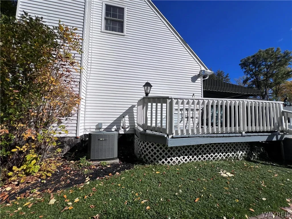 5473 Maelou Drive, Hamburg, New York 14075, Hamburg, New York 14075, 3 Bedroom Bedrooms, 7 Room Rooms,2 BathroomBathrooms,Residential,For Sale,5473 Maelou Drive, Hamburg, New York 14075,0,B1724424