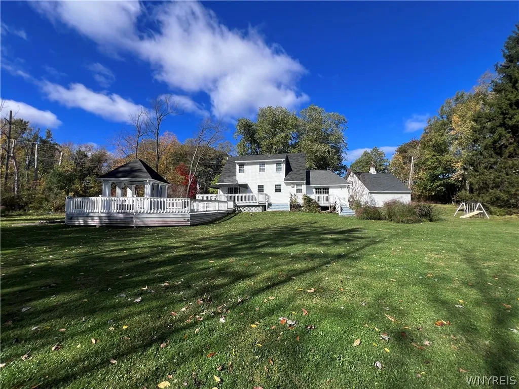 5473 Maelou Drive, Hamburg, New York 14075, Hamburg, New York 14075, 3 Bedroom Bedrooms, 7 Room Rooms,2 BathroomBathrooms,Residential,For Sale,5473 Maelou Drive, Hamburg, New York 14075,0,B1724424