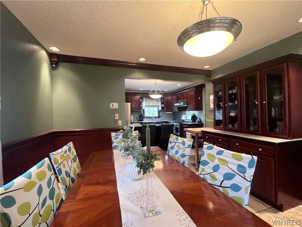 5473 Maelou Drive, Hamburg, New York 14075, Hamburg, New York 14075, 3 Bedroom Bedrooms, 7 Room Rooms,2 BathroomBathrooms,Residential,For Sale,5473 Maelou Drive, Hamburg, New York 14075,0,B1724424