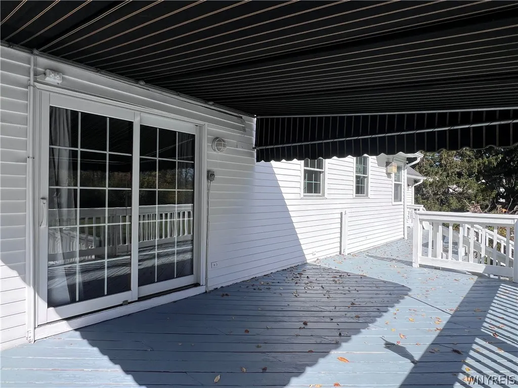 5473 Maelou Drive, Hamburg, New York 14075, Hamburg, New York 14075, 3 Bedroom Bedrooms, 7 Room Rooms,2 BathroomBathrooms,Residential,For Sale,5473 Maelou Drive, Hamburg, New York 14075,0,B1724424