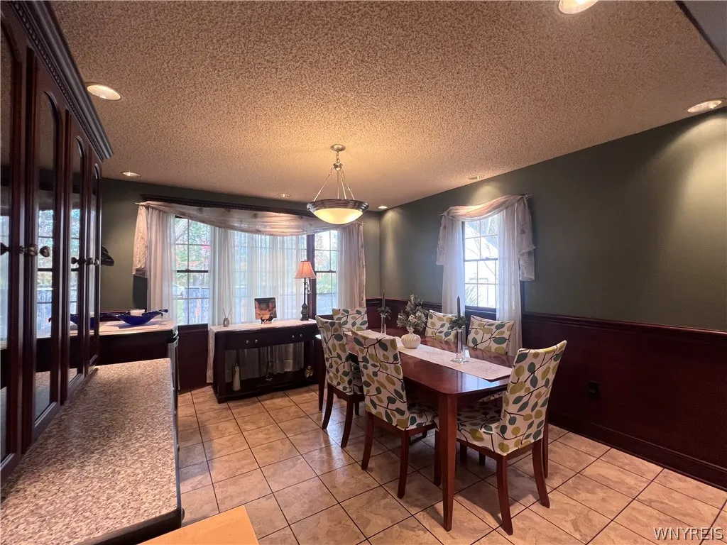 5473 Maelou Drive, Hamburg, New York 14075, Hamburg, New York 14075, 3 Bedroom Bedrooms, 7 Room Rooms,2 BathroomBathrooms,Residential,For Sale,5473 Maelou Drive, Hamburg, New York 14075,0,B1724424