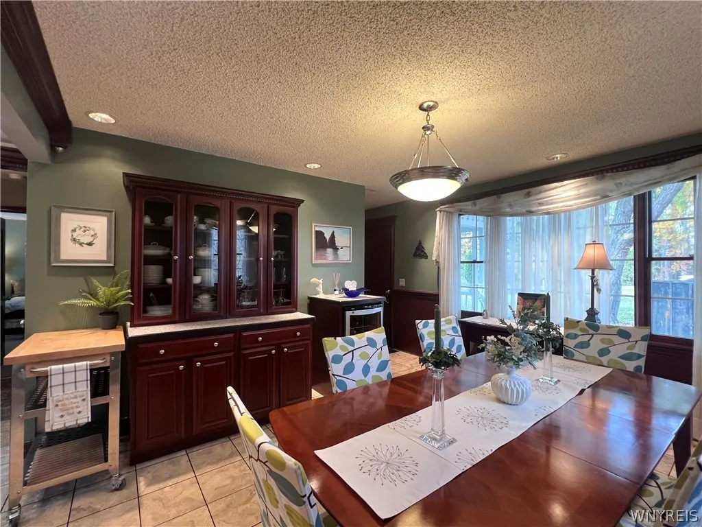 5473 Maelou Drive, Hamburg, New York 14075, Hamburg, New York 14075, 3 Bedroom Bedrooms, 7 Room Rooms,2 BathroomBathrooms,Residential,For Sale,5473 Maelou Drive, Hamburg, New York 14075,0,B1724424