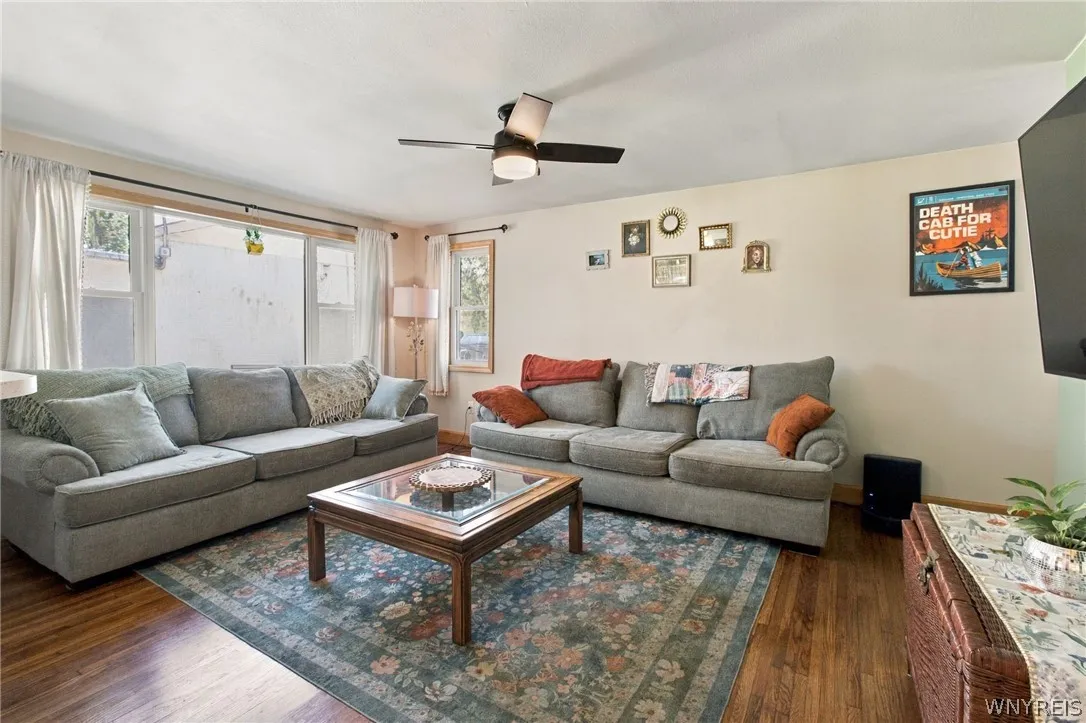708 Montrose Avenue, Tonawanda, New York 14223, Tonawanda, New York 14223, 2 Bedroom Bedrooms, 5 Room Rooms,1 BathroomBathrooms,Residential,For Sale,708 Montrose Avenue, Tonawanda, New York 14223,0,B1724472