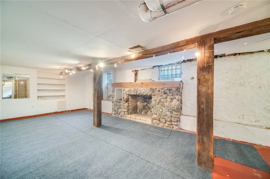 164 South Main Street, Perinton, New York 14450, Perinton, New York 14450, 4 Bedroom Bedrooms, 12 Room Rooms,2 BathroomBathrooms,Residential,For Sale,164 South Main Street, Perinton, New York 14450,0,R1723417