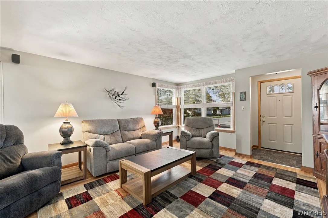 237 Athens Boulevard, Tonawanda, New York 14223, Tonawanda, New York 14223, 3 Bedroom Bedrooms, 5 Room Rooms,1 BathroomBathrooms,Residential,For Sale,237 Athens Boulevard, Tonawanda, New York 14223,0,B1721870