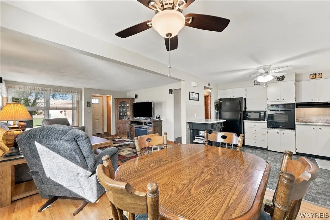 237 Athens Boulevard, Tonawanda, New York 14223, Tonawanda, New York 14223, 3 Bedroom Bedrooms, 5 Room Rooms,1 BathroomBathrooms,Residential,For Sale,237 Athens Boulevard, Tonawanda, New York 14223,0,B1721870
